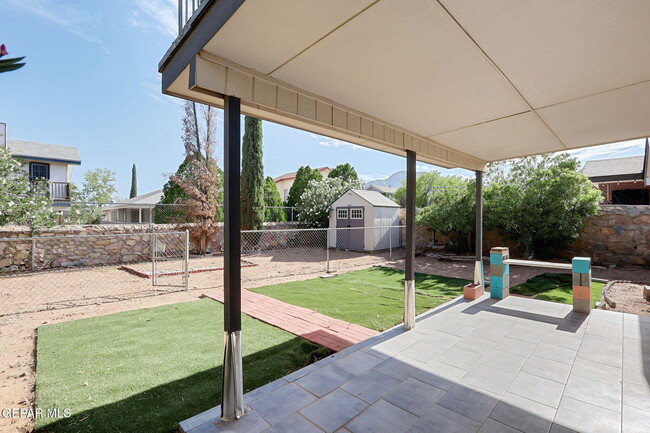 Building Photo - 4620 Loma De Cobre Dr