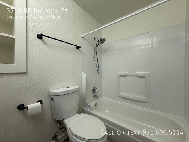 Building Photo - 3716 NE Division St