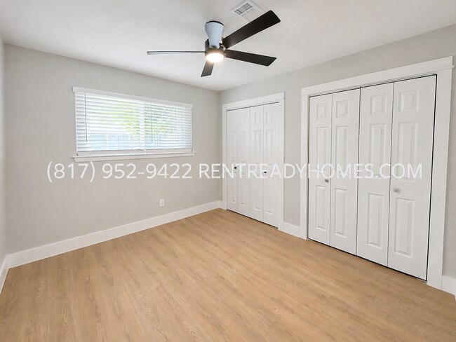 Building Photo - 6906 Feather Creek Dr