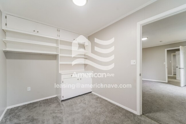 Building Photo - 1047 Garden Park Dr