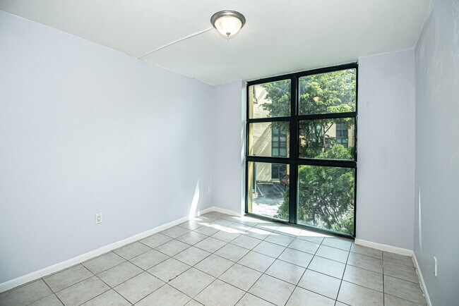 Building Photo - 11780 SW 18th St