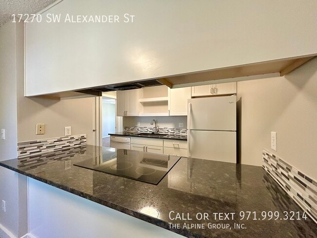Building Photo - 17270 SW Alexander St