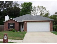 Building Photo - GULFPORT - SPACIOUS 3 BEDROOM 2 BATH HOME,...