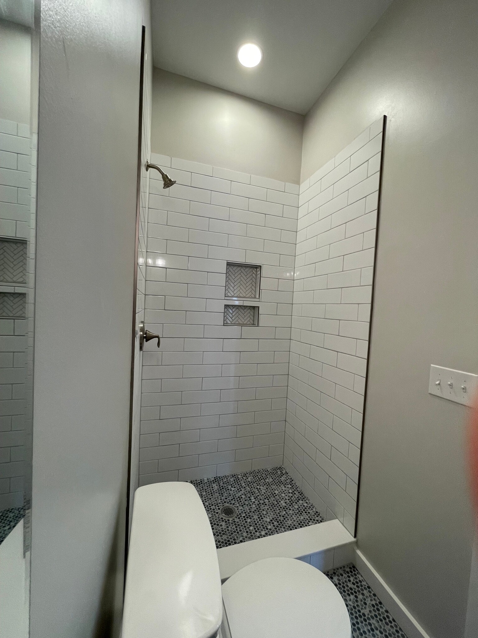 Building Photo - 907 Ashley Ave