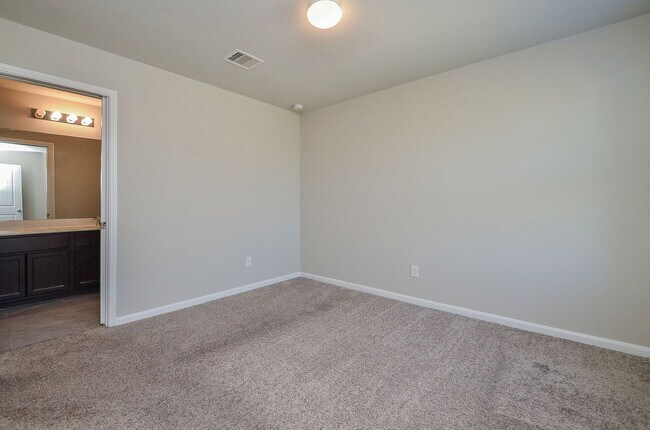 Building Photo - 4015 Prairie Landing Ln