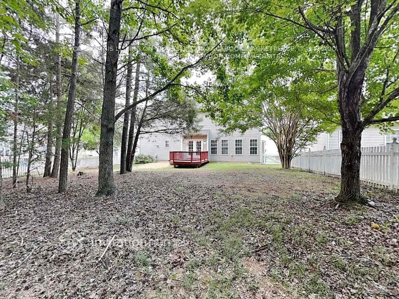 Building Photo - 1225 Periwinkle Dr