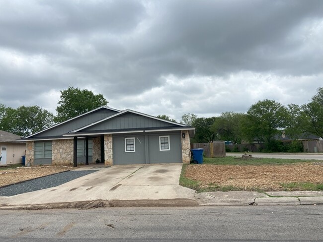 Building Photo - 8303 Meadow Fire St
