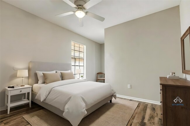 Building Photo - 1930 Avenue B