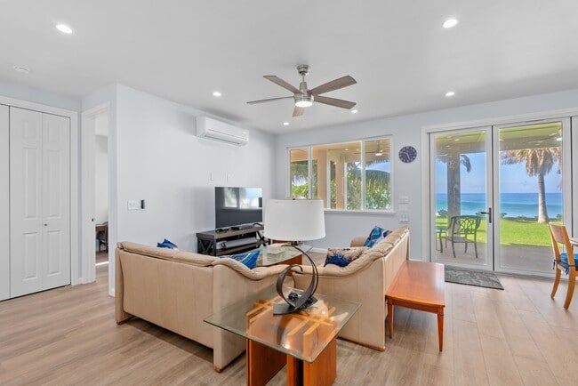 Building Photo - Furnished Luxury Ocean Front Estate in Waianae with Old Hawaii rural setting- 3/5 Luxury, 2 story...