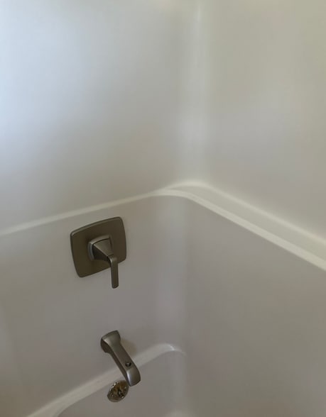 Shower - 91 Faith St