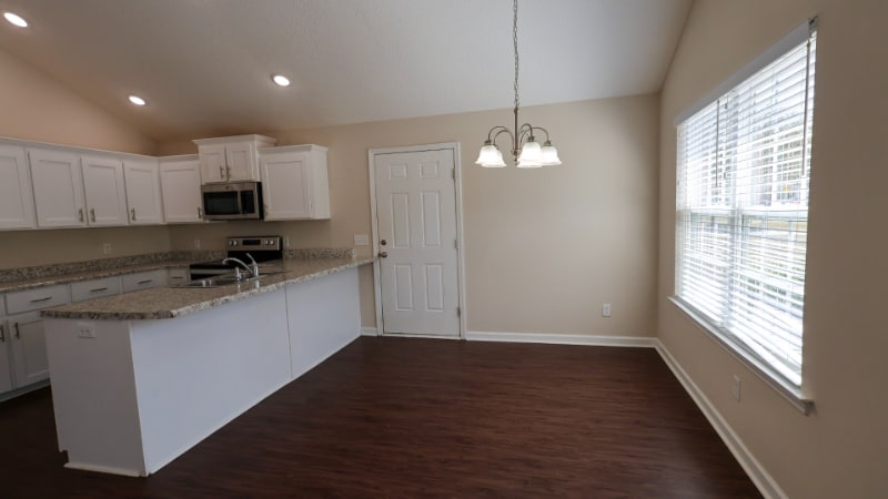 Building Photo - 122 Villa Rd