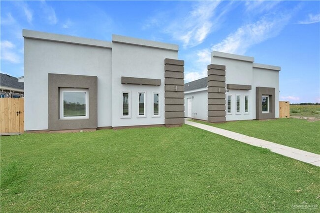 Building Photo - 15 Valle Vista St