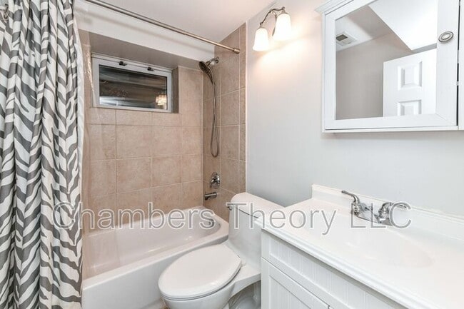 Building Photo - 3061 N Oakland St