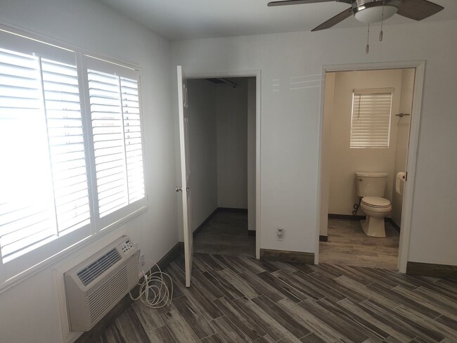 Building Photo - Private Studio for Rent in East Simi Valley Neighborhood