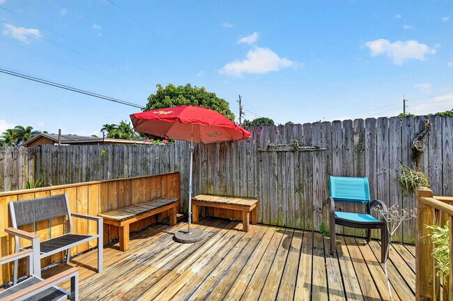 Building Photo - 318 Glen Arbor Terrace