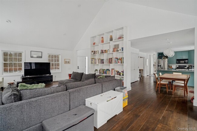 Building Photo - 1008 Middle Line Hwy