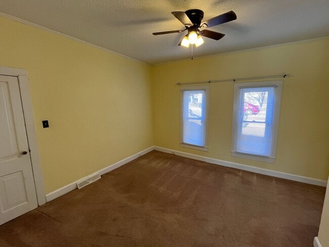 Building Photo - One Level Living with Central Air