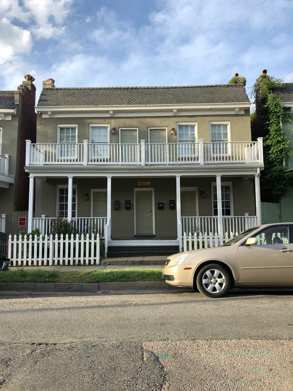 Primary Photo - 2308 Parkwood Ave