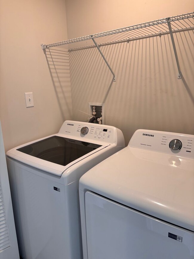 Building Photo - Newly built 3 Bed/2 Bath Townhouse- Available Now!!!