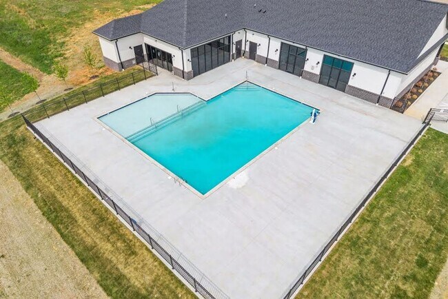 Building Photo - 2697 Rafiki Dr