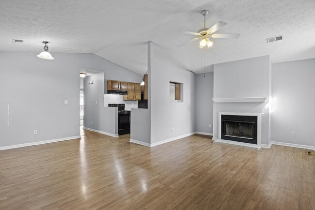 Building Photo - 881 Revere Run Dr