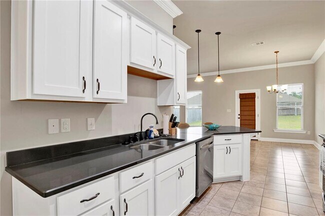 Building Photo - 32309 Calder Ct