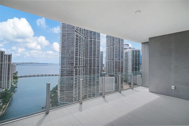 Building Photo - 300 Biscayne Blvd Way