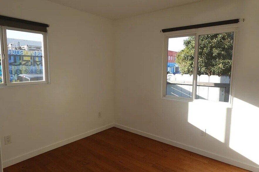 Building Photo - 1348 Cherry Ave