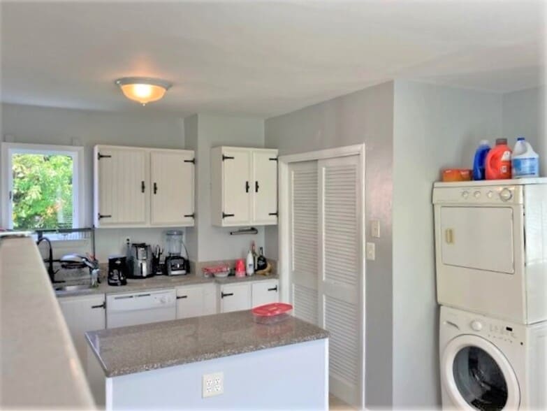 Building Photo - 1912 S Glebe Rd