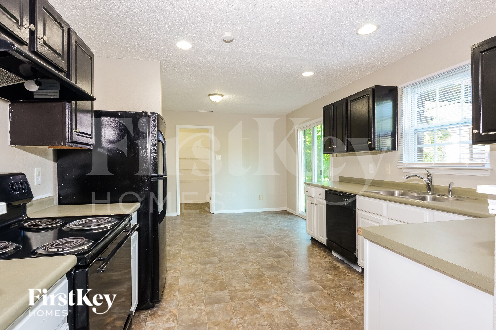 Building Photo - 10473 Windward Dr