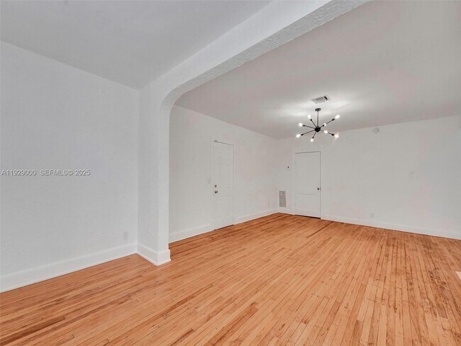 Building Photo - 1656 Polk St