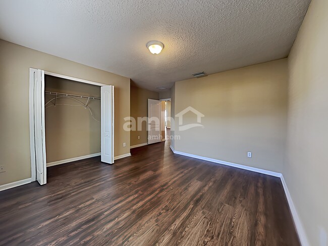 Building Photo - 12227 Sand Lake Ct