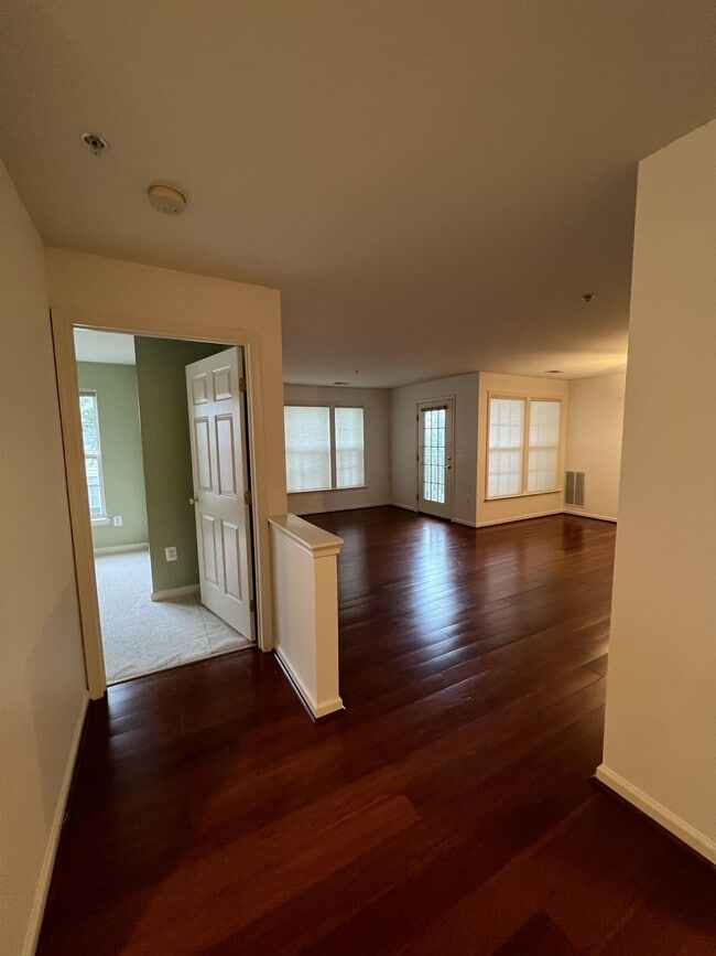 Building Photo - 500 Marshall Ct