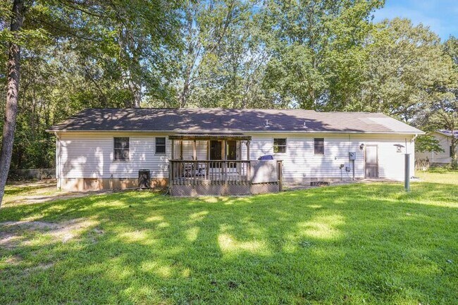 Building Photo - 8170 Linda Ln