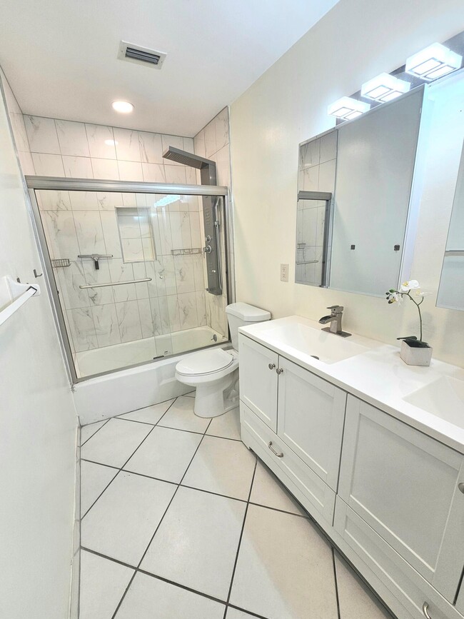 Building Photo - 2790 Ashley Dr E