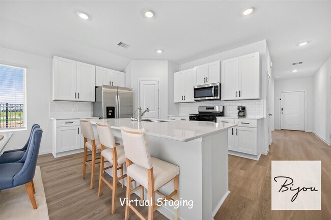 Building Photo - 6127 Bella Breeze Dr