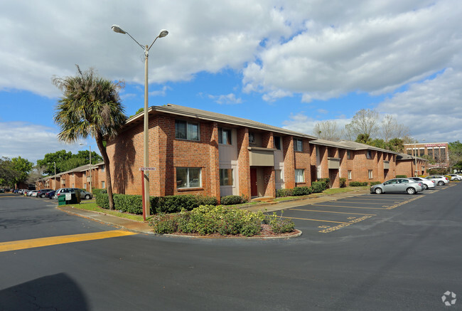 Primary Photo - Park Place Condominiums