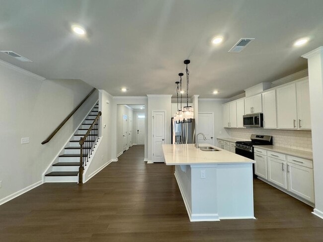 Building Photo - 1856 Alpine Summer Ln