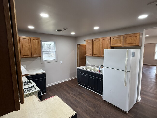 Building Photo - 3101 Wade Ave