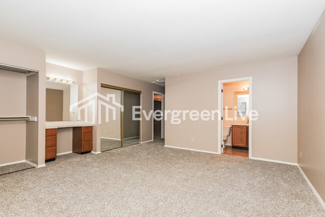 Building Photo - 6554 Shull Rd