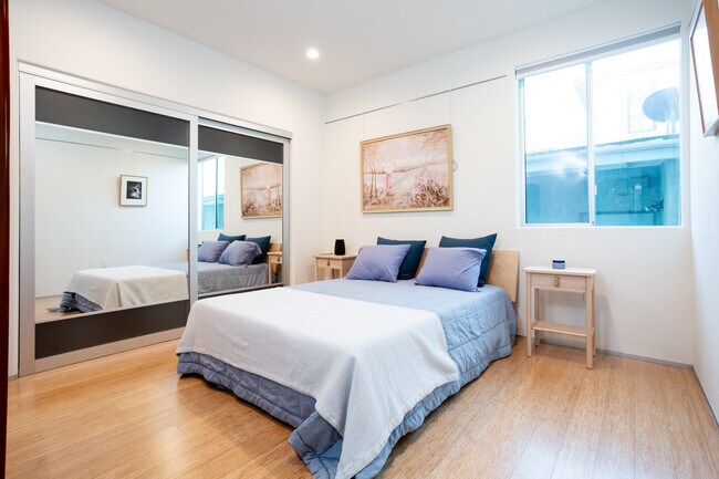 Building Photo - 6985 Trolleyway