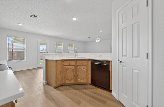 Building Photo - 145 Brushy Creek Ln