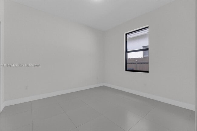 Building Photo - 19447 SW 124th Ct