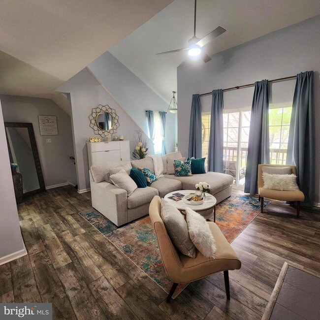 Building Photo - 808 Briarwood Ct