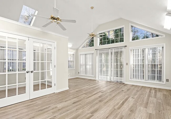 Building Photo - 4235 Marjorie Rd SW