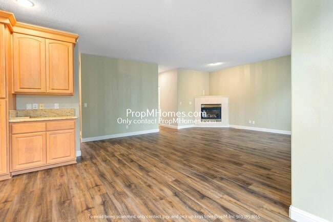 Building Photo - Spacious Five Bedroom Home in Progress Ridge!