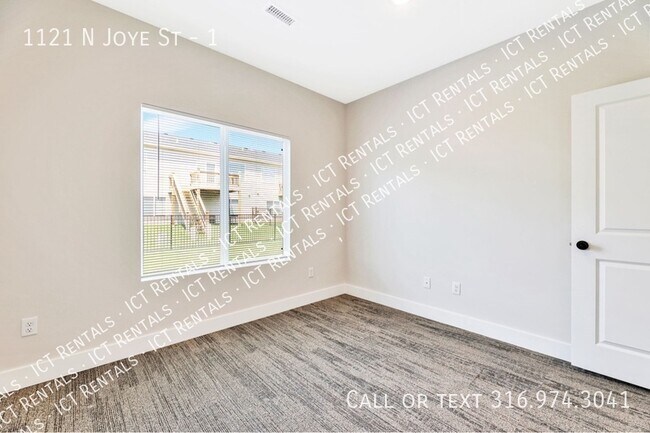 Building Photo - 1121 N Joye St