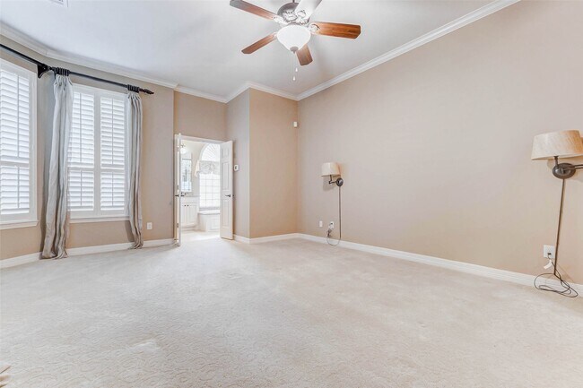 Building Photo - 1130 Wellshire Dr