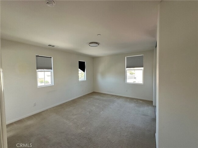 Building Photo - 15176 Sheridan Ct
