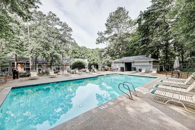 Building Photo - 529 Warm Springs Cir